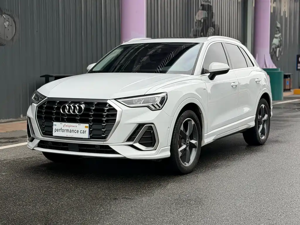 Audi Q3 2021
