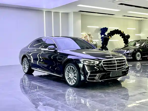 Mercedes-Benz S-Class 2023