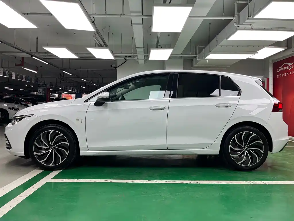 Volkswagen Golf 2022