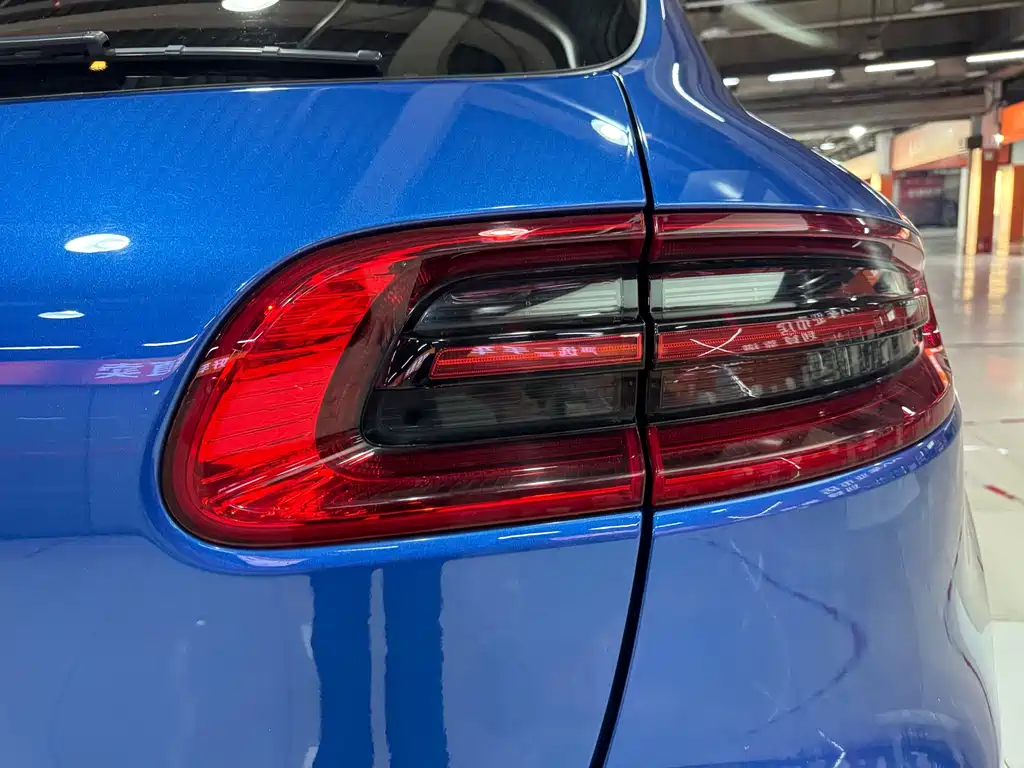Porsche Macan 2017 — фото 17