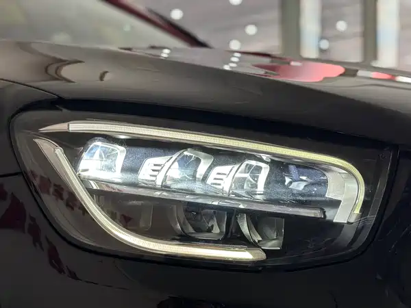 Mercedes-Benz GLC 2021
