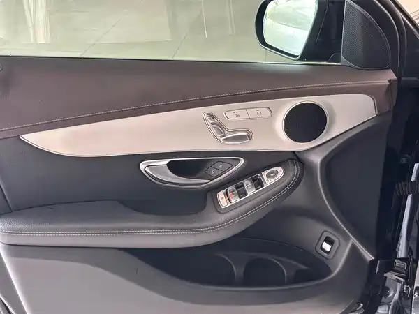 Mercedes-Benz GLC 2021