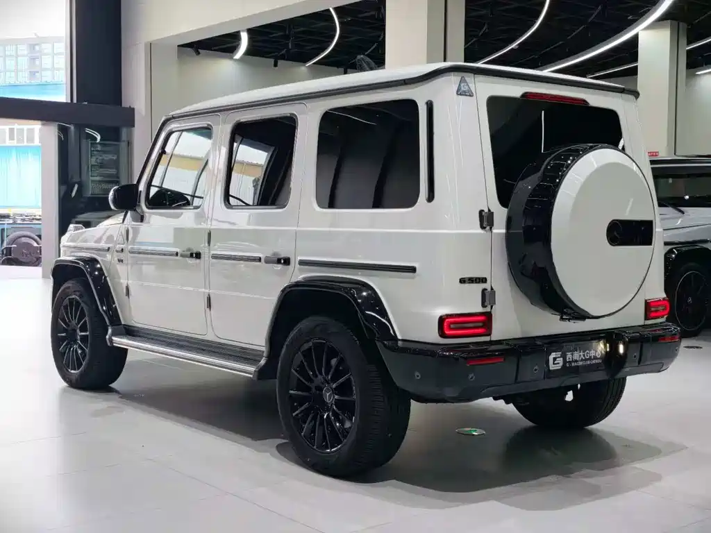 Mercedes-Benz G-Class 2023 — фото 9