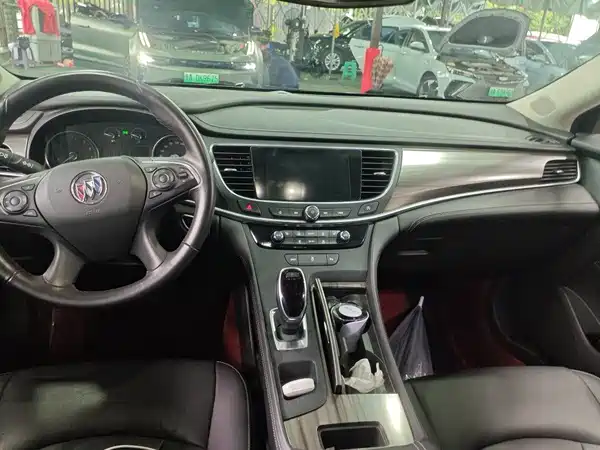 Buick LaCrosse 2022