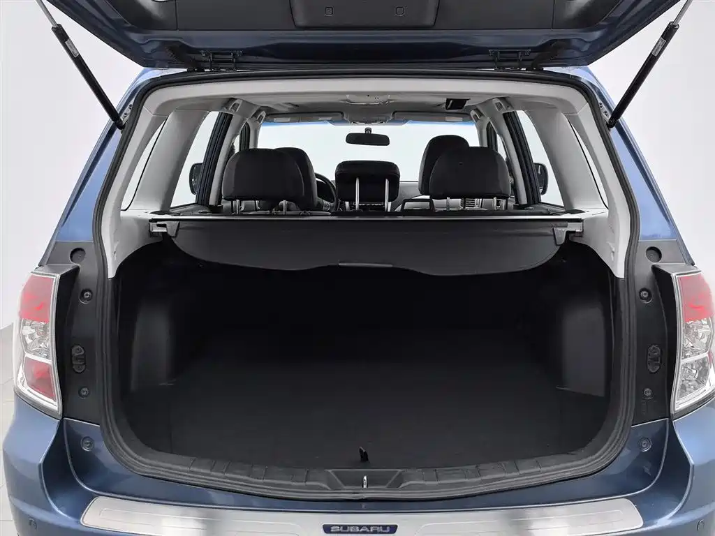Subaru Forester 2010 — фото 16