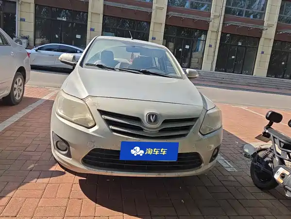 Changan Yuexiang V3 2014