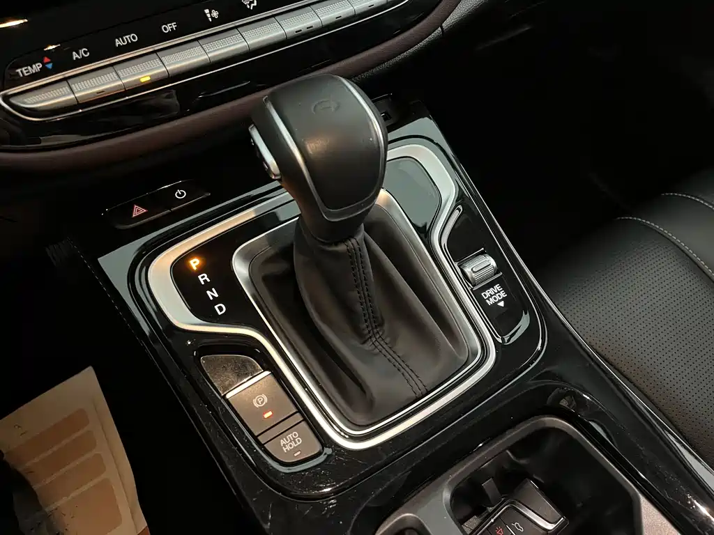 GAC Motor Trumpchi M6 2024 — фото 12