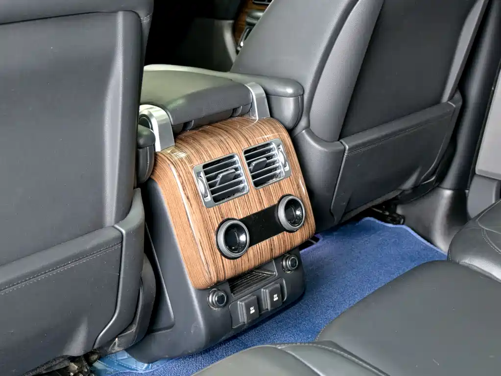 Land Rover Range Rover 2018 — фото 20