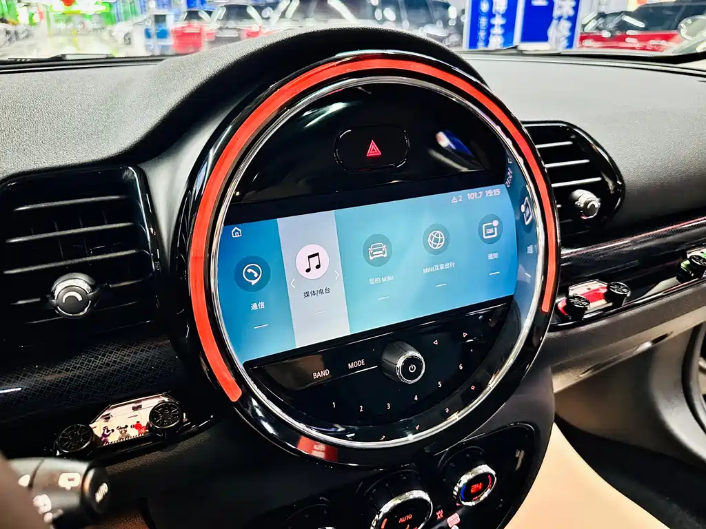 MINI Clubman 2021 — фото 39