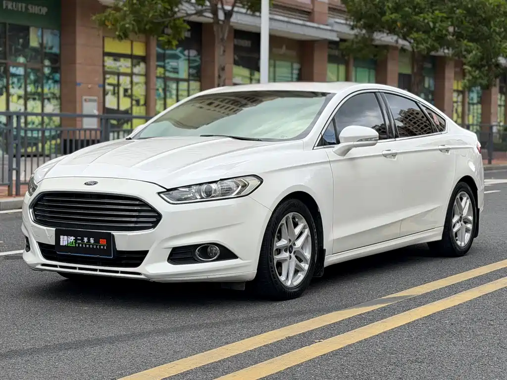 Ford Mondeo 2015 — фото 1