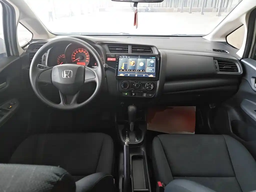 Honda Fit 2015 — фото 10