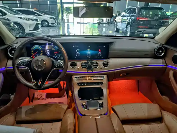 Mercedes-Benz E-Class 2022