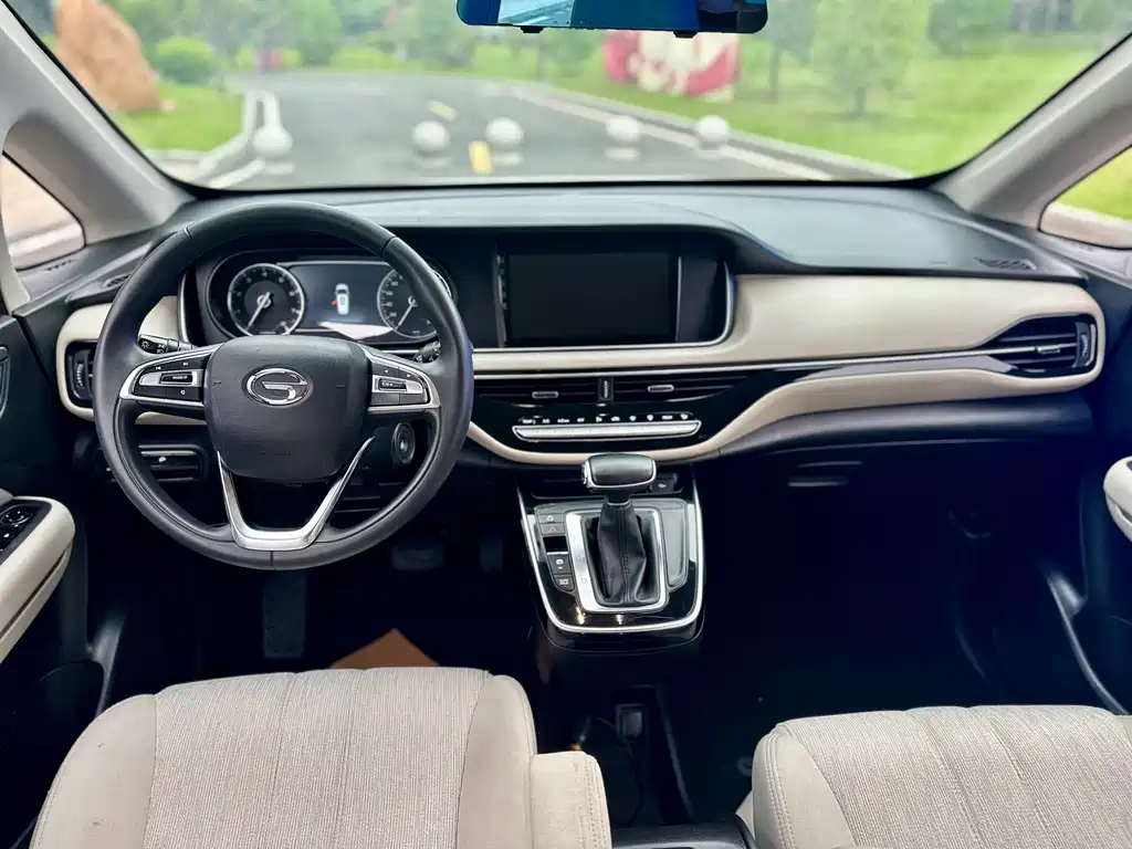 GAC Trumpchi M6 2021 — фото 9