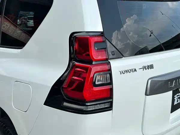 Toyota Prado 2018