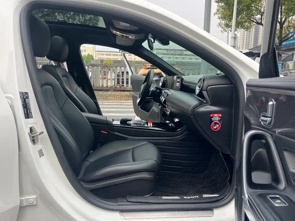 Mercedes-Benz A-Class 2022 — фото 14