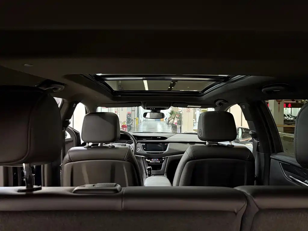 Cadillac XT5 2021 — фото 10