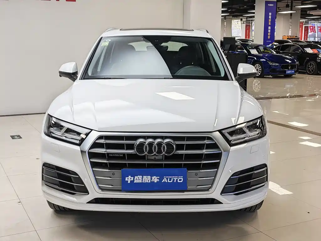 Audi Q5L 2018 — фото 2