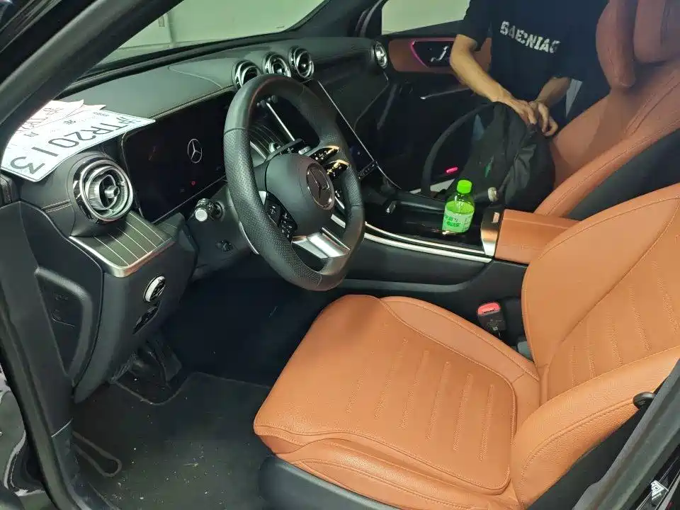 Mercedes-Benz GLC 2024