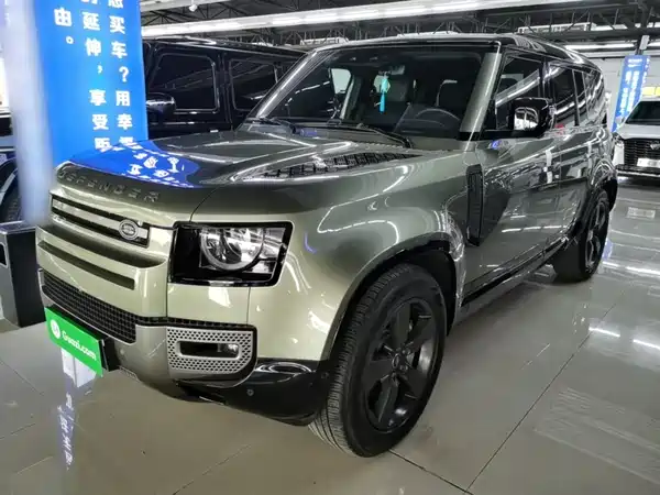 Land Rover Defender 2023