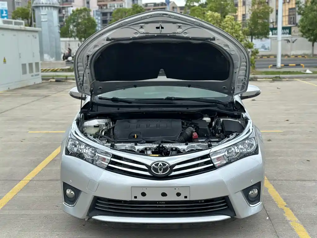 Toyota Corolla 2015 — фото 25
