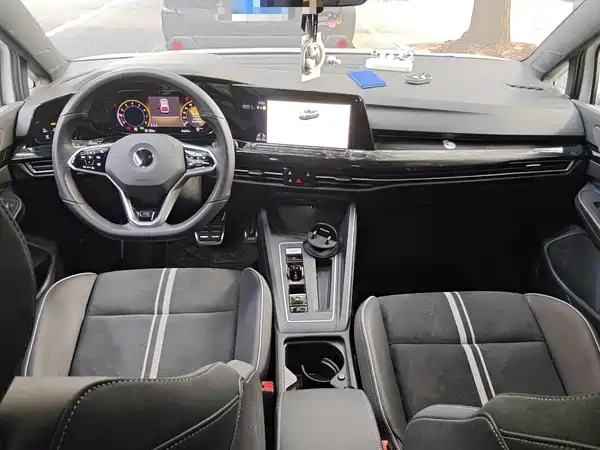 Volkswagen Golf 2022