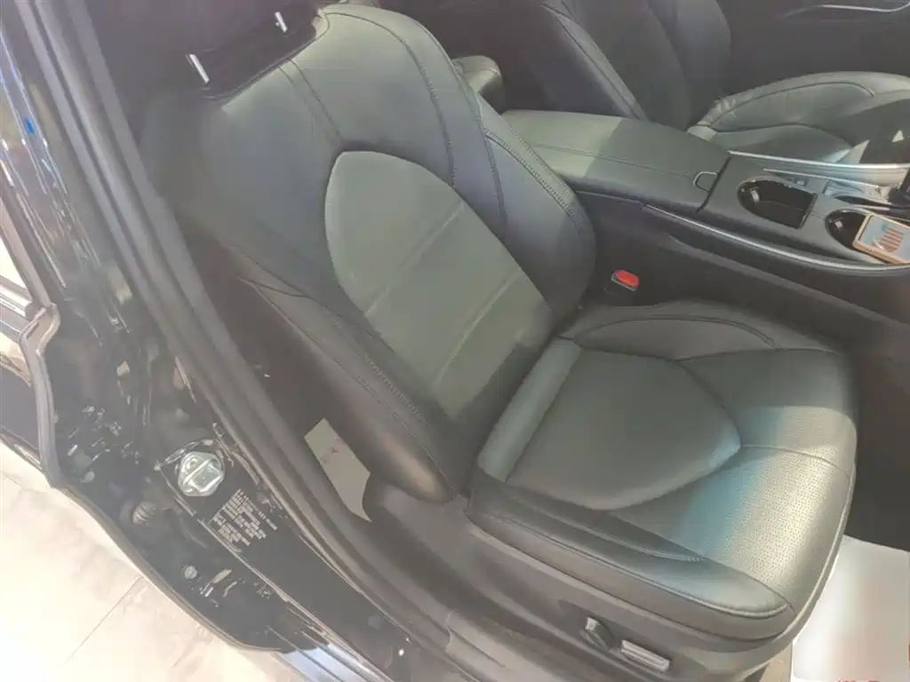 Toyota Avalon 2023 — фото 25