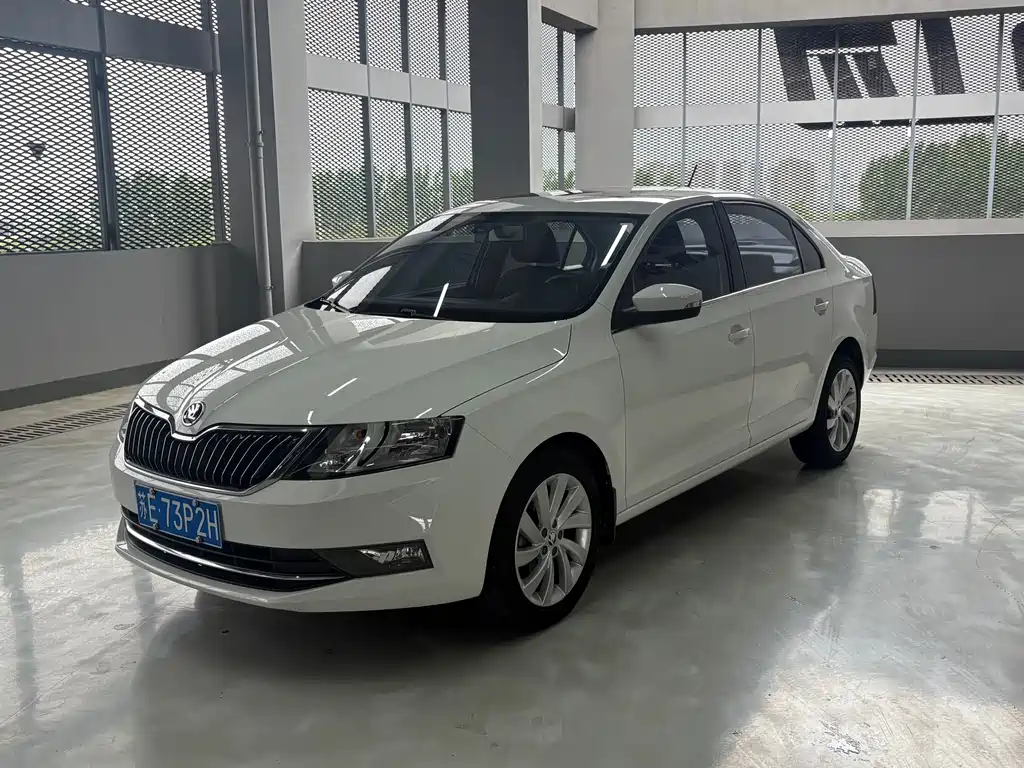 Skoda Rapid 2019 — фото 1