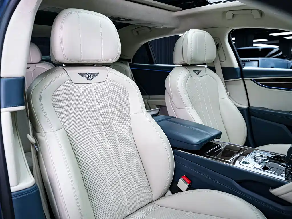 Bentley Flying Spur 2021 — фото 15