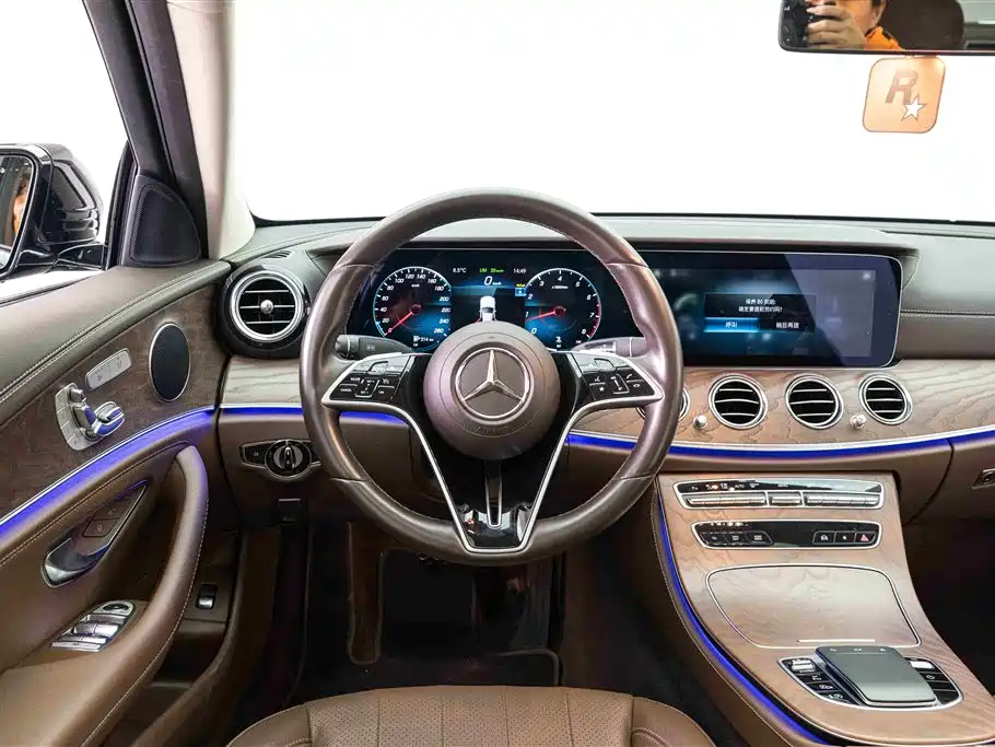 Mercedes-Benz E-Class 2023 — фото 21