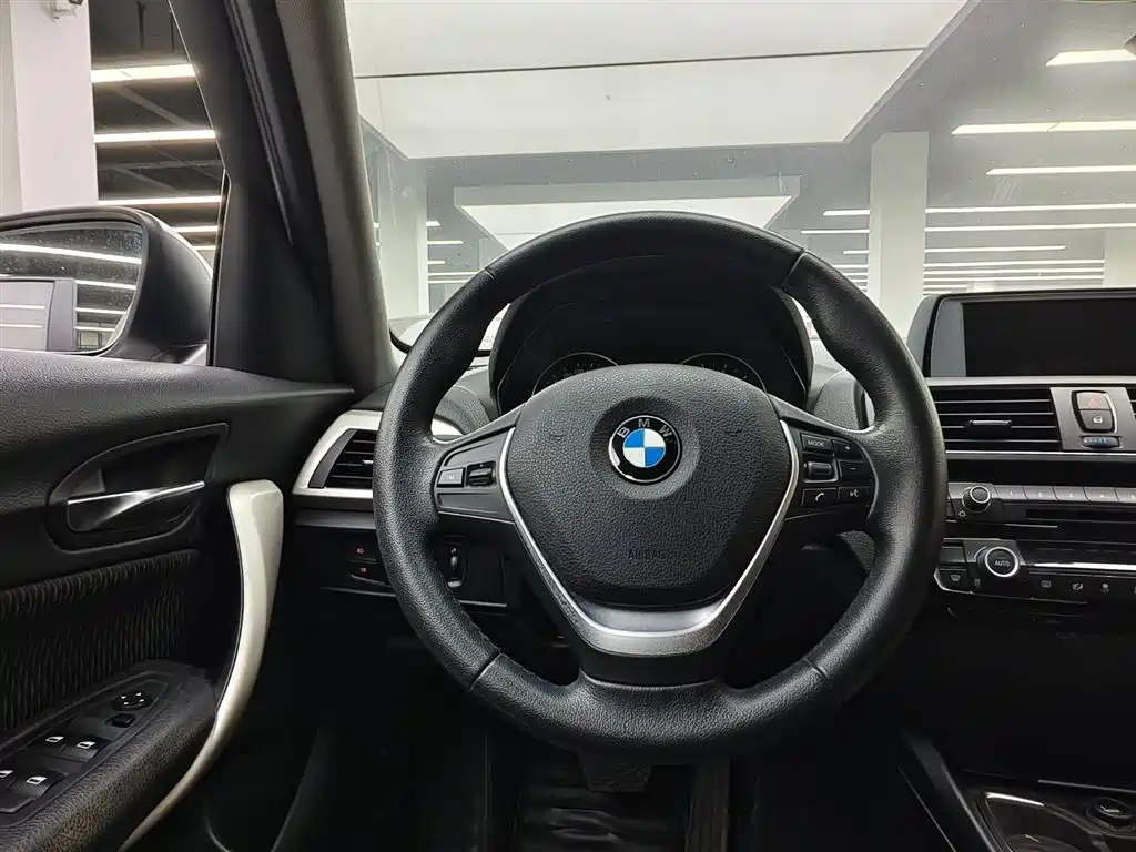 BMW 1 Series 2015 — фото 8