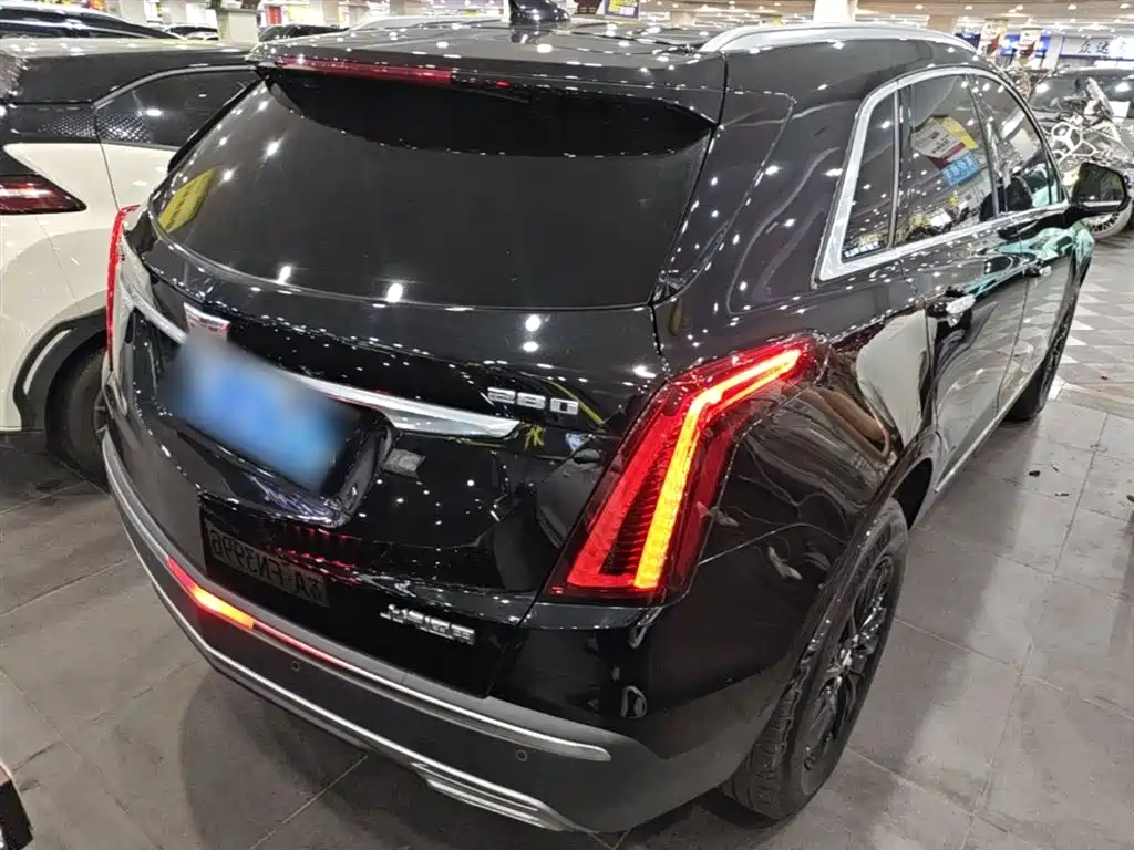 Cadillac XT5 2021 — фото 7