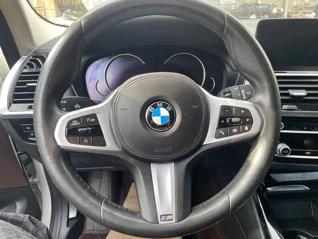 BMW X3 2019 — фото 17