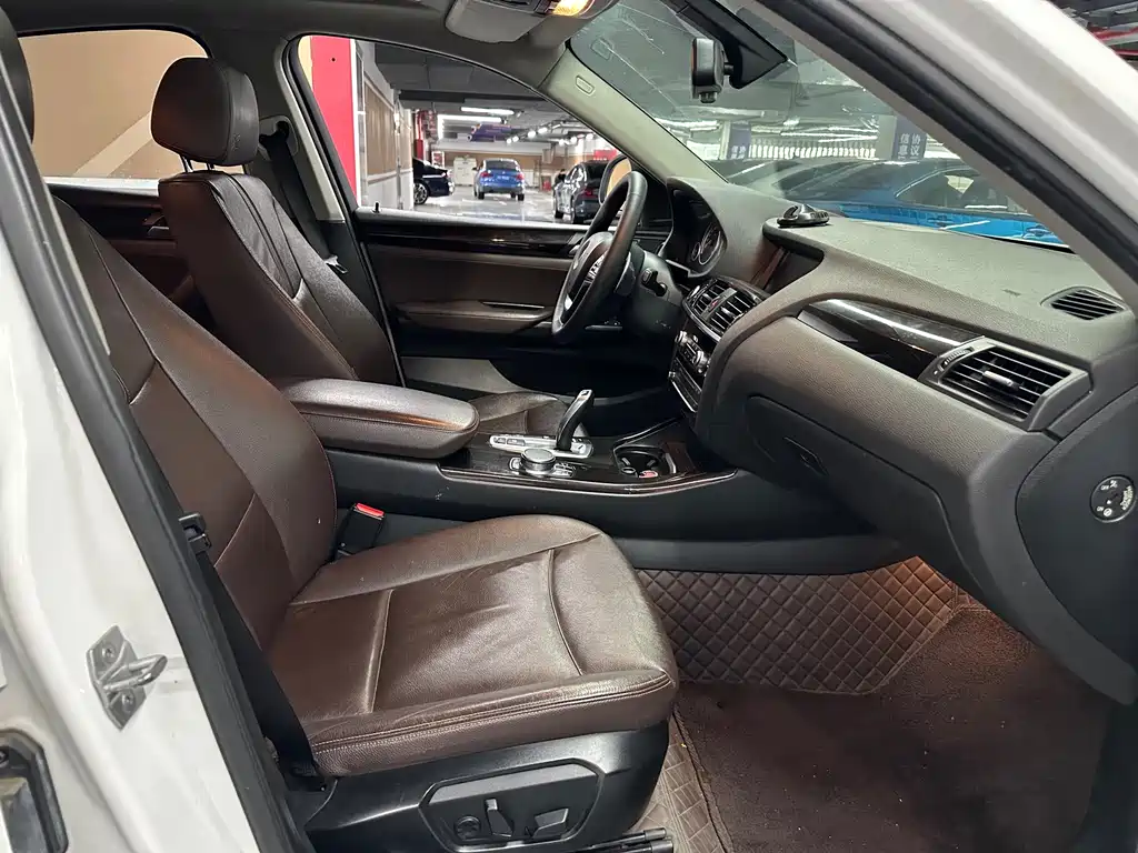 BMW X4 2017 — фото 12