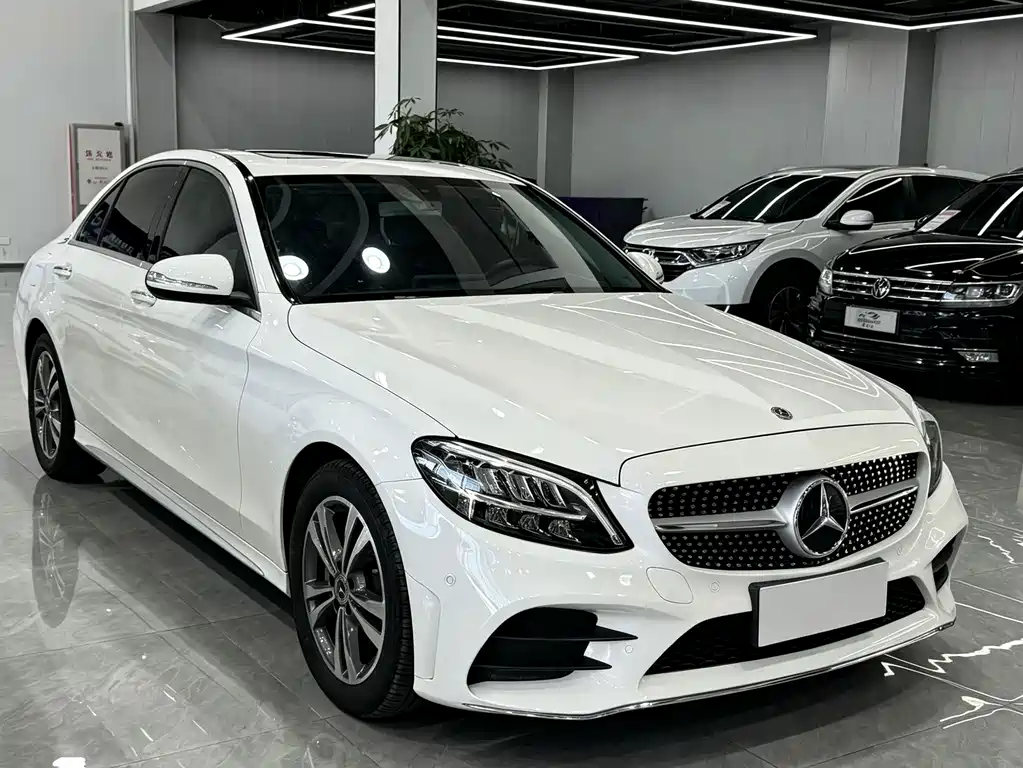 Mercedes-Benz C-Class 2019 — фото 3