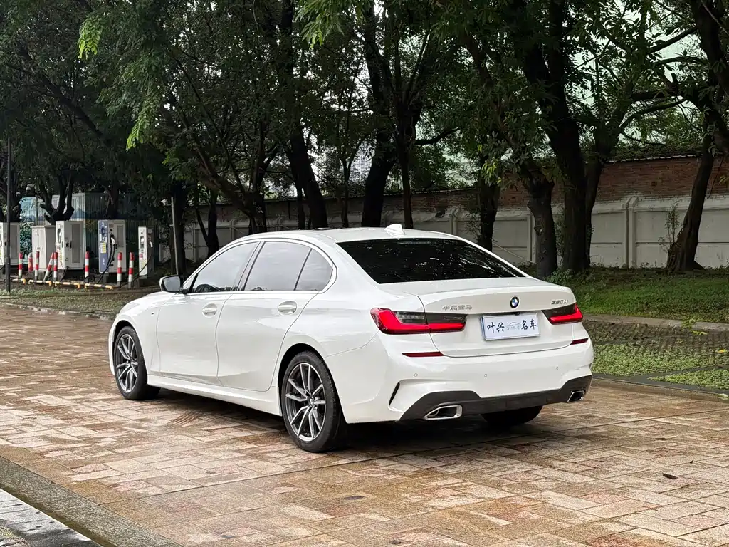 BMW 3 Series 2021 — фото 12