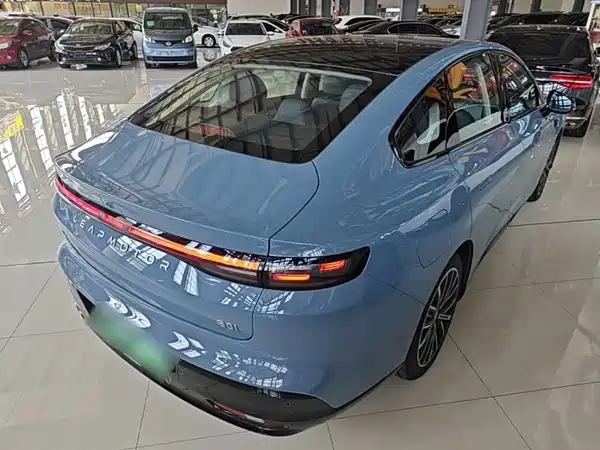 Leapmotor B01 2025