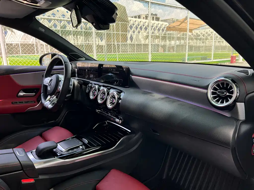 Mercedes-Benz A-Class AMG 2023 — фото 11