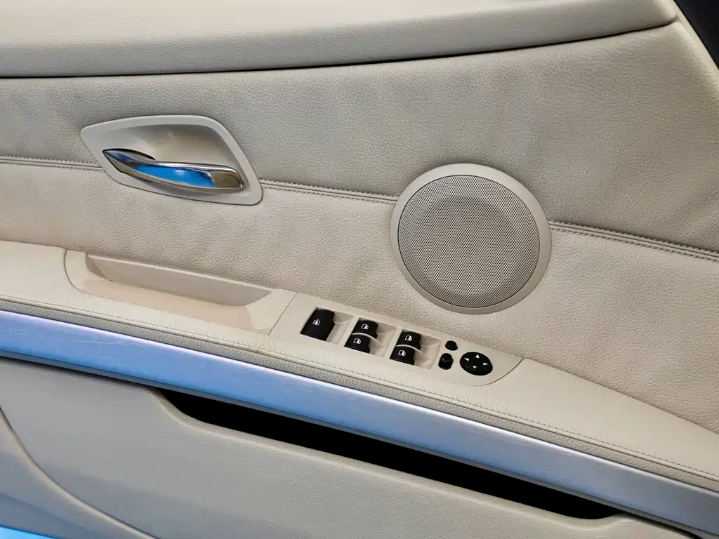 BMW 3 Series 2007 — фото 16