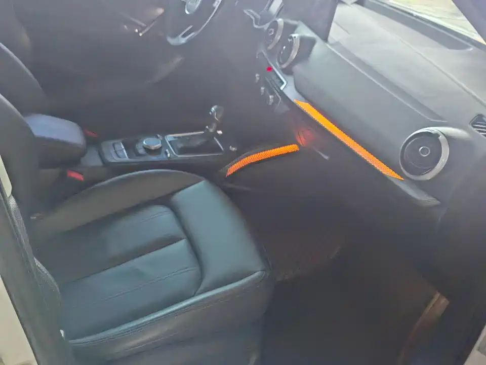 Audi Q2L 2022