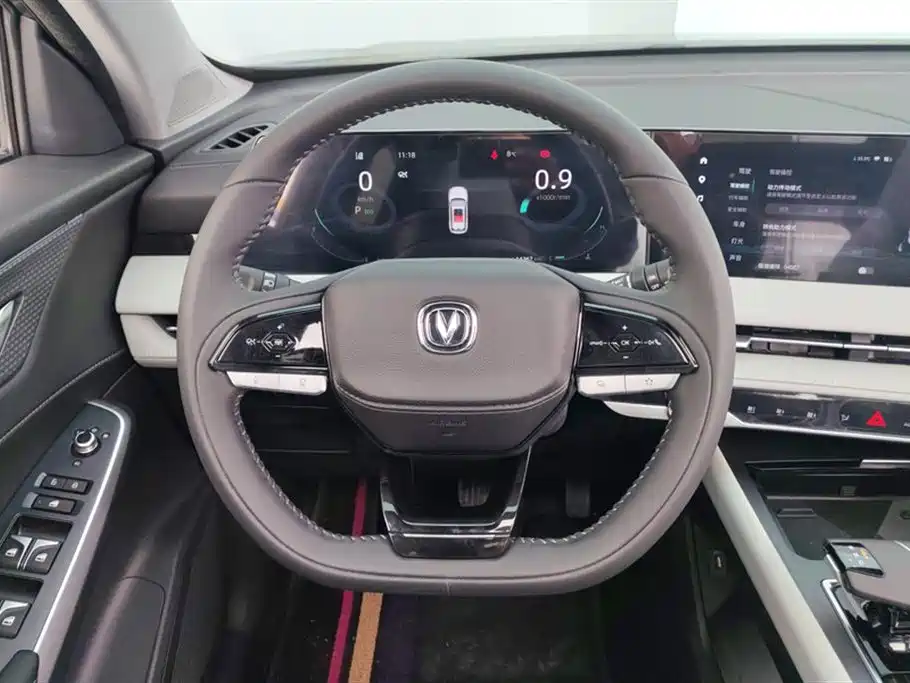 Changan CS75 PLUS 2025 — фото 15