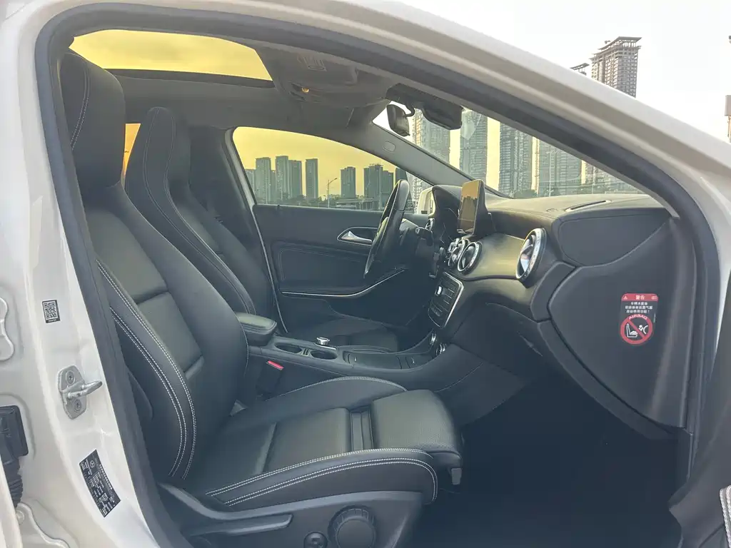 Mercedes-Benz GLA 2017 — фото 11