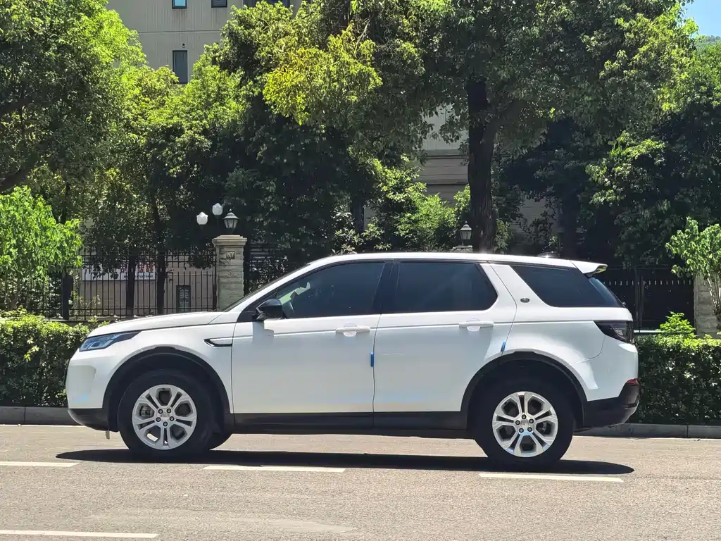 Land Rover Discovery Sport 2021 — фото 12