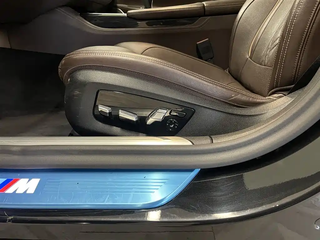 BMW 7 Series 2019 — фото 26