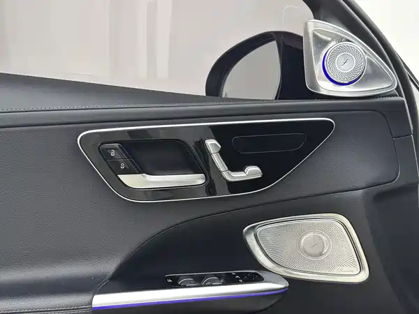 Mercedes-Benz C-Class 2023