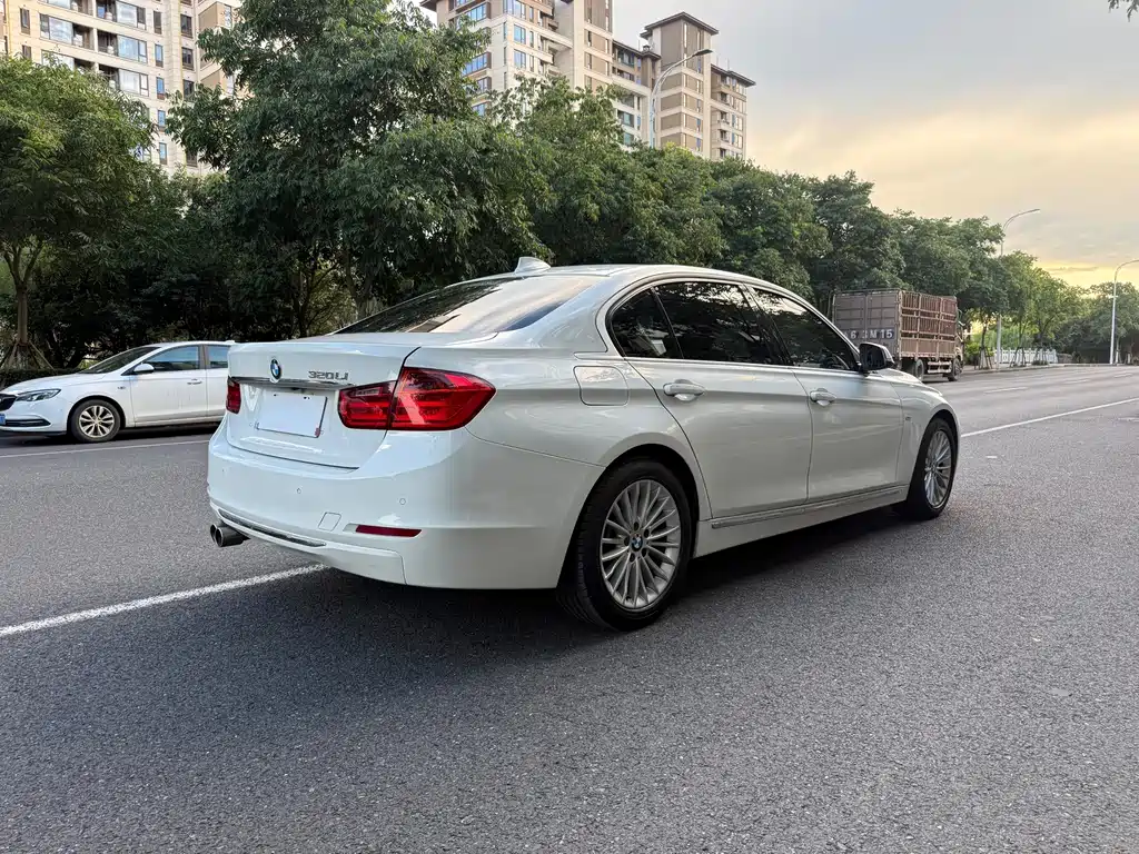 BMW 3 Series 2014 — фото 10