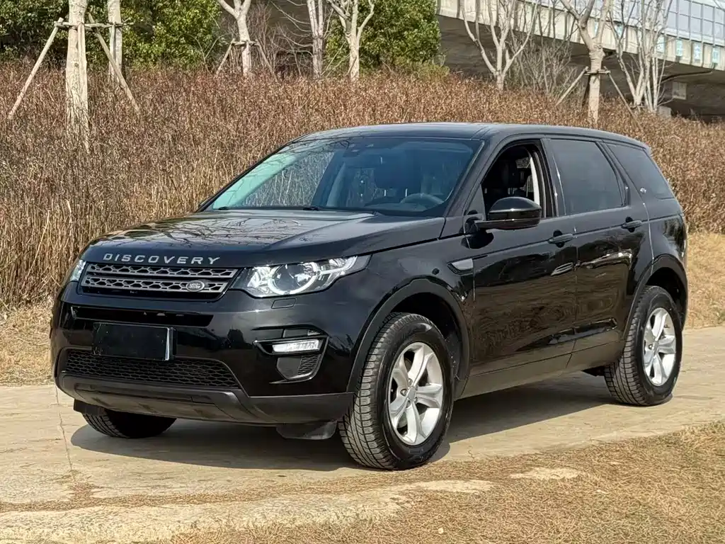 Land Rover Discovery Sport 2017 — фото 1
