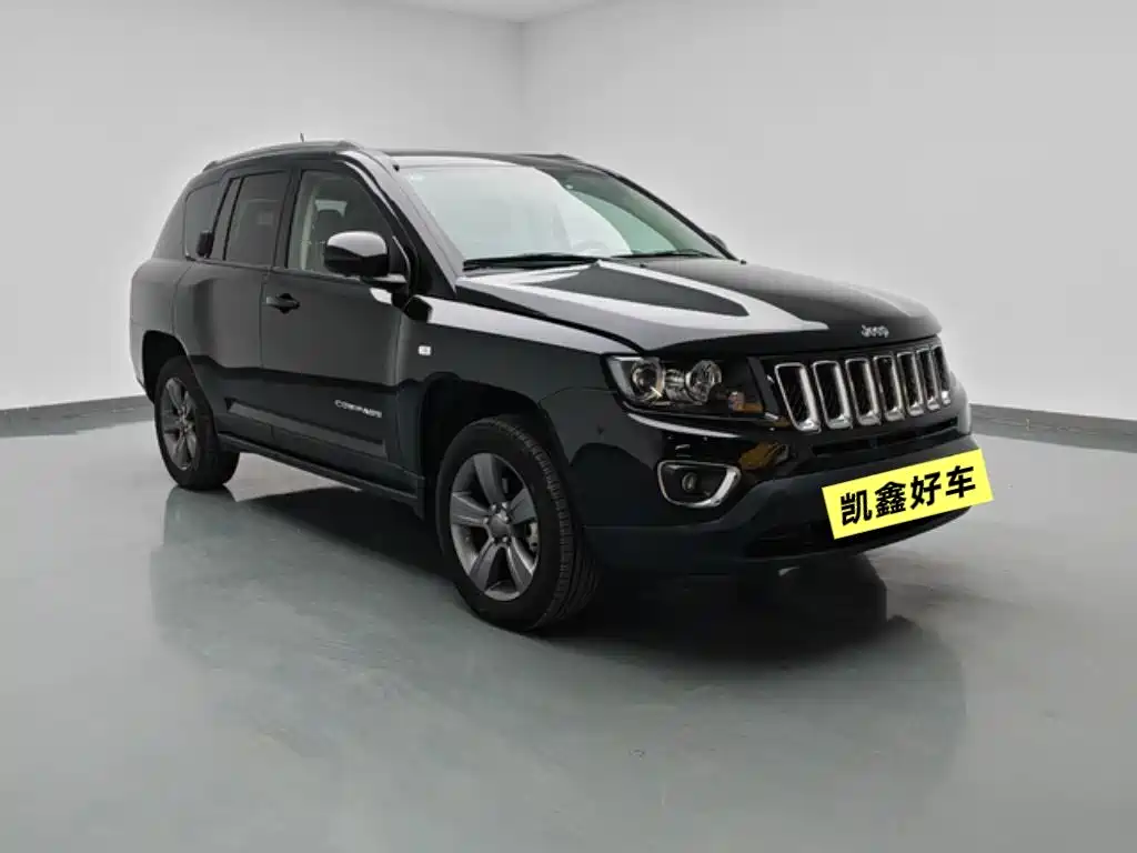 Jeep Compass 2015 — фото 3