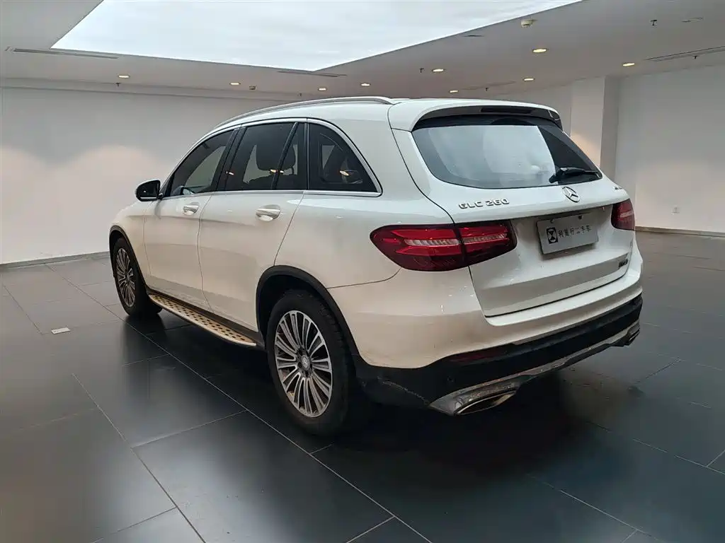 Mercedes-Benz GLC 2016 — фото 17