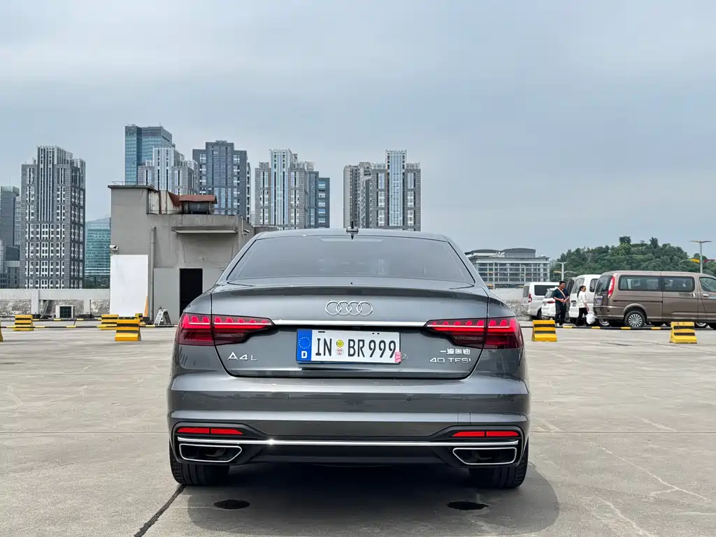 Audi A4L 2021 — фото 15