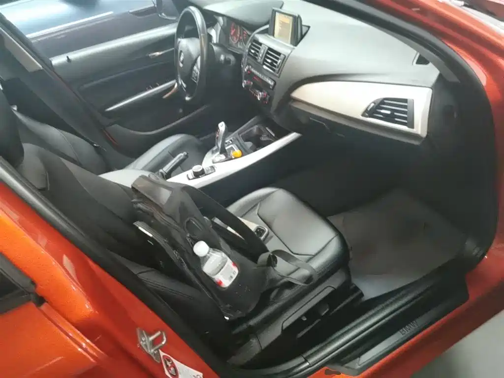 BMW 1 Series 2015 — фото 25